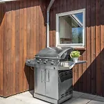 3 Bedroom Stunning In *