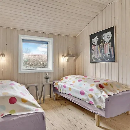 Дом отдыха 3 Bedroom Stunning In